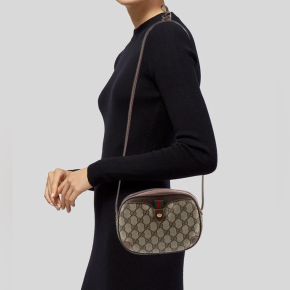 GG Plus Crossbody Bag
$575.00 - Picture 16 of 16